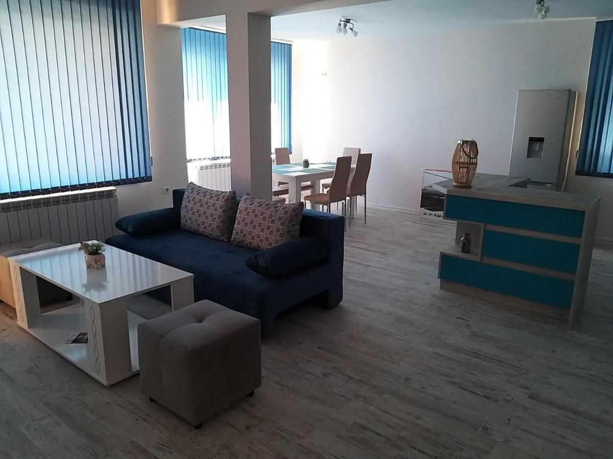 Трапезица СКАЙ Apartment Велико Търново Екстериор снимка